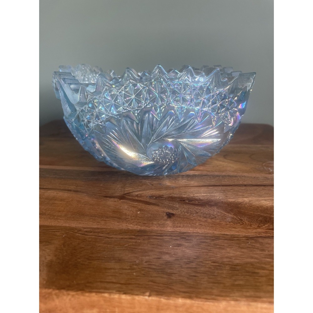 LE Smith Glass Comet in the Stars Light Blue Carnival Glass 7.5"Round Fruit Bowl